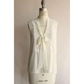 Pins and Needles Womans Blouse Small Off White with Bow and Lace